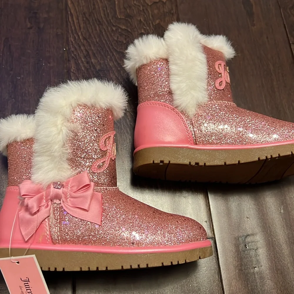 NWT Juicy Couture Toddler Girls Lil Mendota Pink Sparkly Fur Lined Boots!